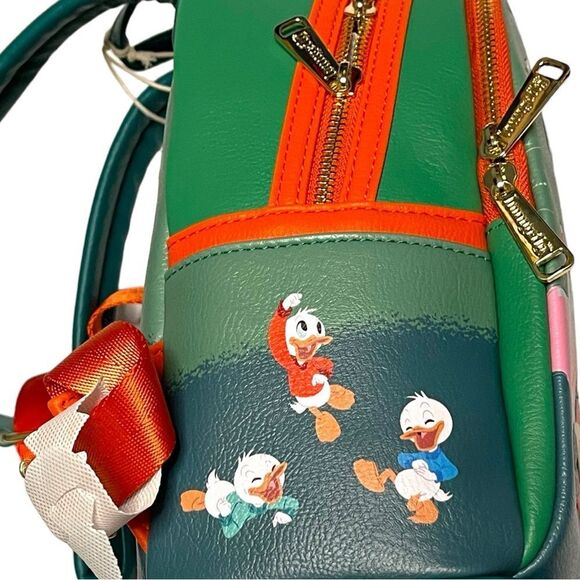❤️?❤️ LOUNGEFLY Disney 2023 Christmas Mini Backpack & Ears Bundle Glow in Dark main image 14